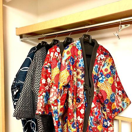 Small Villa Tokyo 渋谷まで2駅10分 青山一丁目駅徒歩3分一軒家ペット歓迎お子様歓迎駐車場あり6人までok Ngoại thất bức ảnh