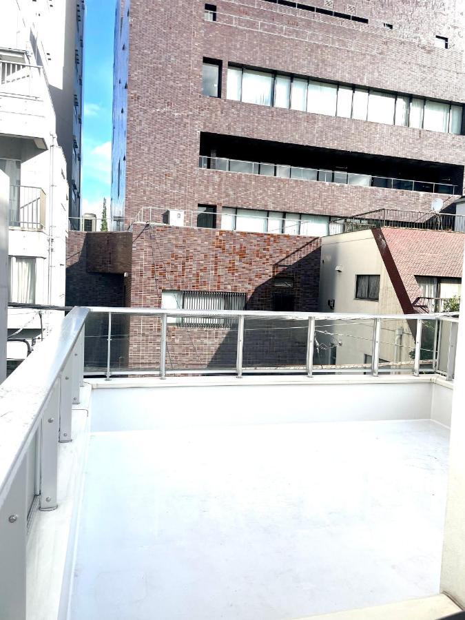 Small Villa Tokyo 渋谷まで2駅10分 青山一丁目駅徒歩3分一軒家ペット歓迎お子様歓迎駐車場あり6人までok Ngoại thất bức ảnh