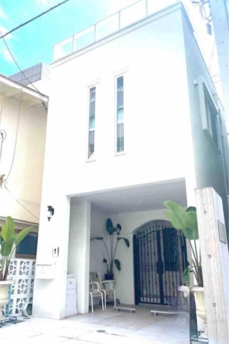 Small Villa Tokyo 渋谷まで2駅10分 青山一丁目駅徒歩3分一軒家ペット歓迎お子様歓迎駐車場あり6人までok Ngoại thất bức ảnh